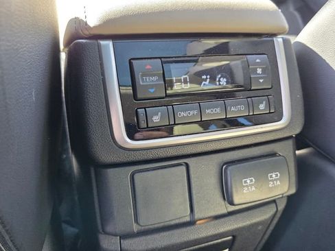 Used 2021 Subaru Ascent Limited w/ Technology Package image 15