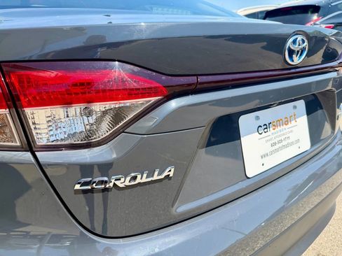 Used 2024 Toyota Corolla LE FWD image 12
