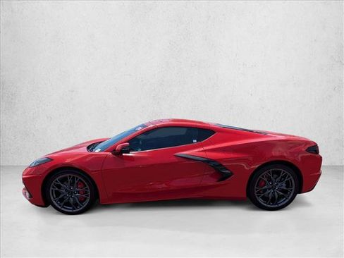 Used 2024 Chevrolet Corvette Stingray Preferred Cpe w/ Battery Protection Package RWD image 8
