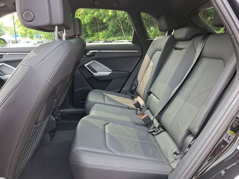 Used 2024 Audi Q3 2.0T Premium image 14