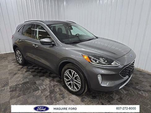 Used 2022 Ford Escape SEL w/ Technology Package image 7