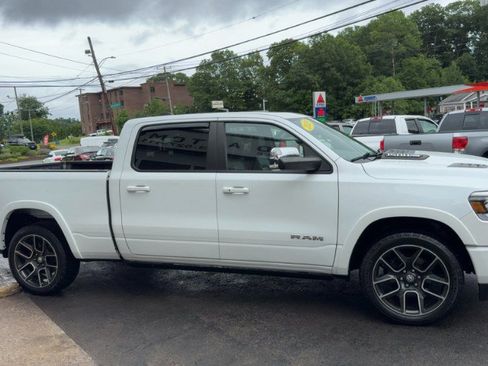 Used 2019 RAM 1500 Laramie AWD/4WD image 5