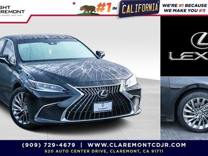 Used 2025 Lexus ES 300h w/ Luxury Package