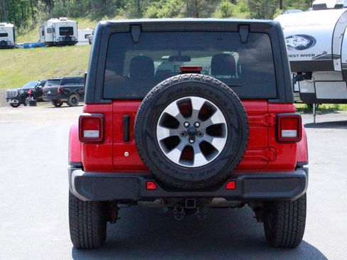 Used 2020 Jeep Wrangler Unlimited Sahara AWD/4WD image 6