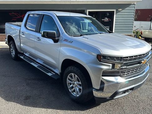 Used 2020 Chevrolet Silverado 1500 LT w/ All-Star Edition AWD/4WD image 3