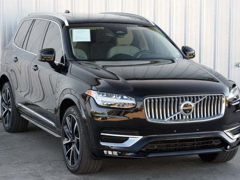 Used 2023 Volvo XC90 B6 Plus image 53