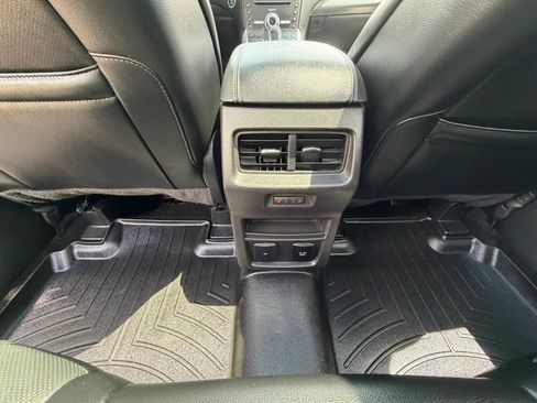 Used 2017 Ford Edge Titanium w/ Equipment Group 302A AWD/4WD image 32