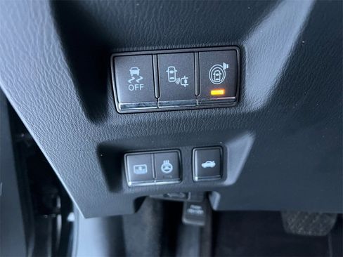 Used 2015 INFINITI Q70 L 3.7 w/ Deluxe Touring Package image 17