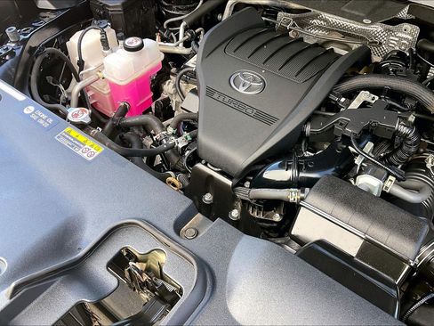 Used 2024 Toyota Grand Highlander AWD image 35