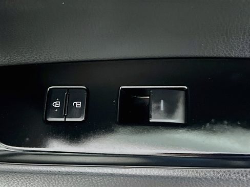 Used 2026 Toyota Camry SE w/ Convenience Package FWD image 31