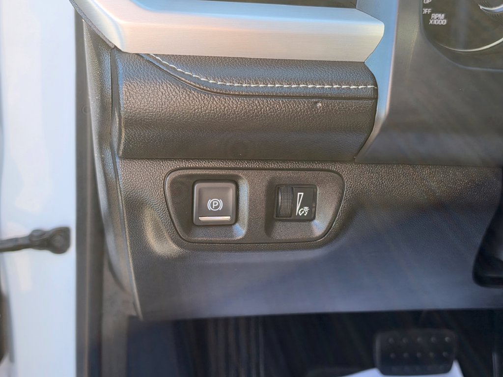 Used 2023 GMC Acadia SLT AWD/4WD image 14