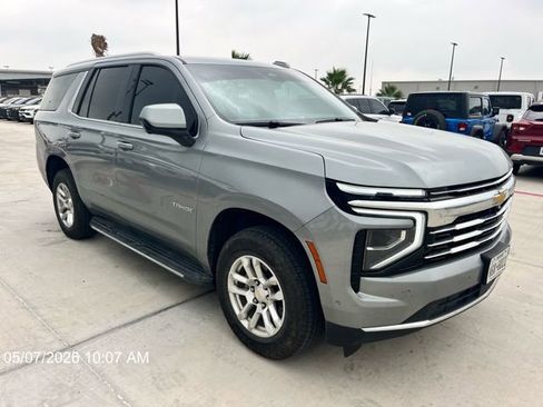 Used 2025 Chevrolet Tahoe LT RWD image 1