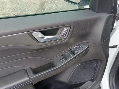 Used 2023 Ford Escape SE FWD image 17