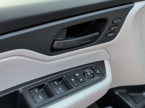 Used 2025 Honda Odyssey EX-L image 15