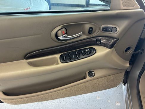 Used 2003 Buick Le Sabre Limited w/ Celebration Edition Package FWD image 15
