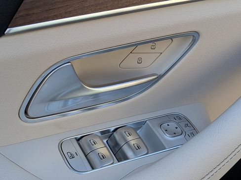 New 2026 Mercedes-Benz GLE 450 4MATIC image 16