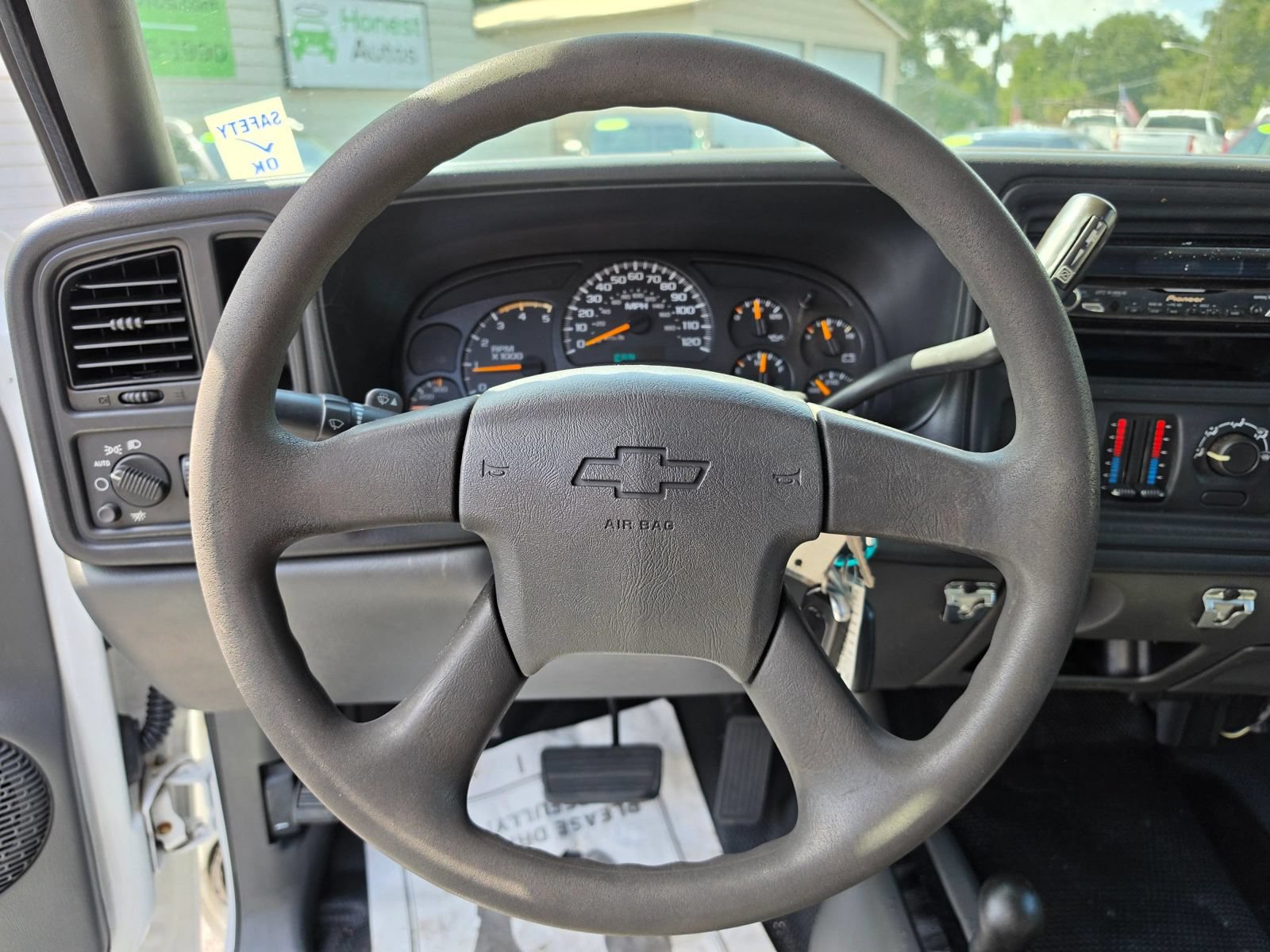 Used 2004 Chevrolet Silverado 3500 4x4 Extended Cab w/ Heavy-Duty Power Package image 10