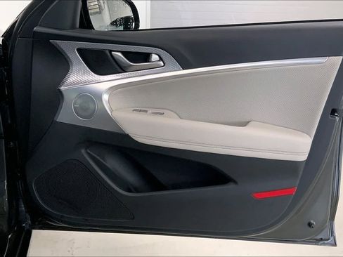 Used 2023 Genesis G70 2.0T w/ Sport Prestige Package image 26