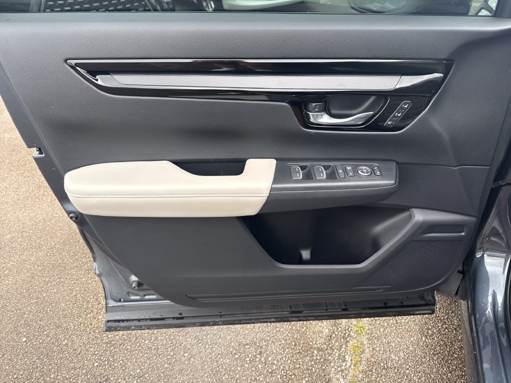 Used 2025 Honda CR-V EX-L image 12