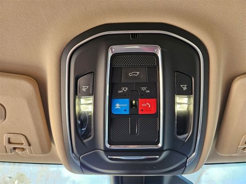 Used 2021 Jeep Grand Cherokee L Limited image 18