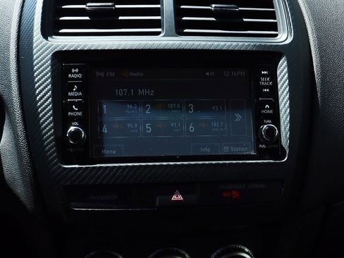 Used 2025 Mitsubishi Outlander Sport ES AWD/4WD image 43