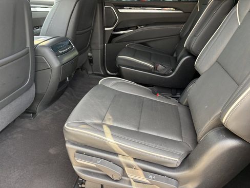 Certified 2026 Cadillac Escalade ESV Sport w/ LPO, ONYX Package AWD/4WD image 18