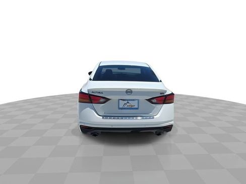 Used 2023 Nissan Altima 2.5 SR w/ SR Premium Package FWD image 7