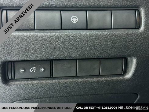 Certified 2022 Nissan Rogue SV image 10