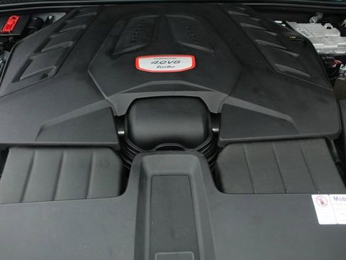 Used 2019 Porsche Cayenne Turbo image 16