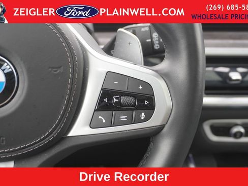 Used 2024 BMW X7 xDrive40i w/ M Sport Package image 24