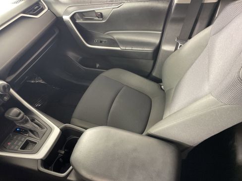 Used 2024 Toyota RAV4 LE image 20