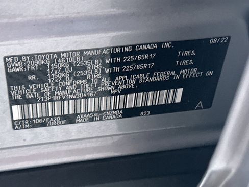 Used 2022 Toyota RAV4 XLE AWD/4WD image 12