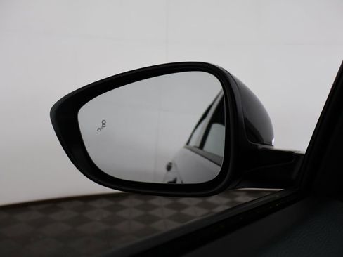 Certified 2025 Honda Accord SE image 37