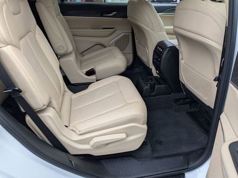 Certified 2021 Jeep Grand Cherokee L Limited image 24