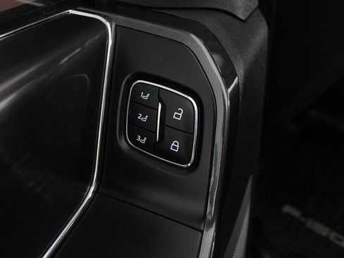 Used 2022 Ford F150 Lariat image 14