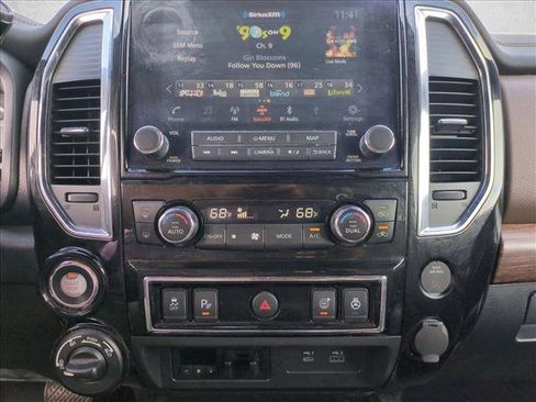 Used 2021 Nissan Titan Platinum Reserve w/ Moonroof Package image 10