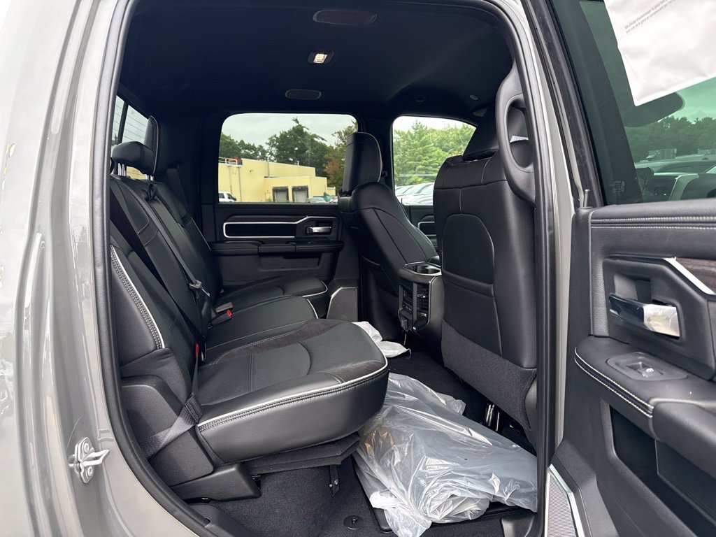 New 2027 RAM 2500 Laramie w/ Night Edition AWD/4WD image 25