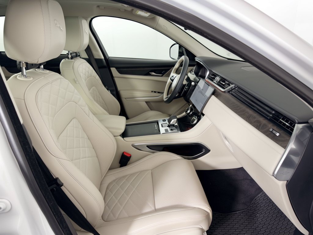 Used 2023 Jaguar F-PACE S AWD/4WD image 30