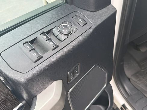 Used 2020 Ford F350 Lariat AWD/4WD image 25
