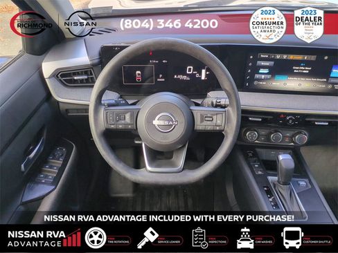 Certified 2025 Nissan Kicks SV image 17