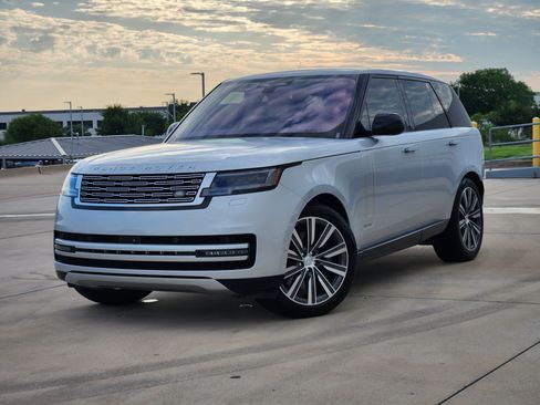 Used 2023 Land Rover Range Rover Autobiography AWD/4WD image 1