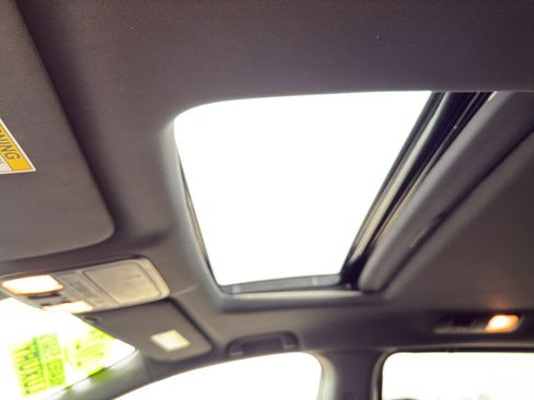 Used 2025 Honda Odyssey Sport-L image 12