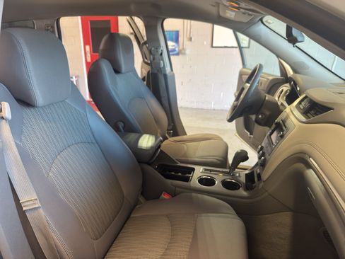 Used 2014 Chevrolet Traverse LS AWD/4WD image 22