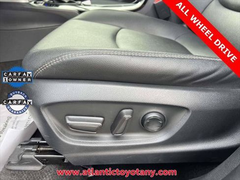 Used 2024 Toyota Corolla Cross XLE AWD/4WD image 15
