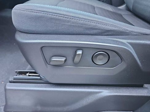 Certified 2024 Chevrolet Silverado 1500 LT AWD/4WD image 29