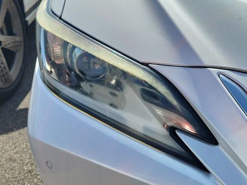 Used 2019 Lexus ES 350 w/ Accessory Package FWD image 2