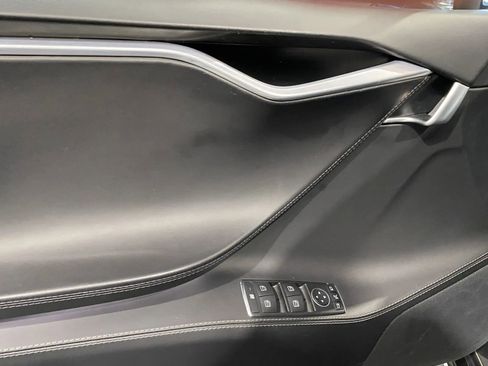 Used 2017 Tesla Model S image 12