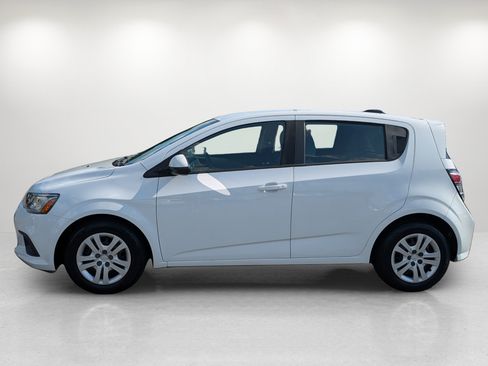 Used 2020 Chevrolet Sonic LT FWD image 8