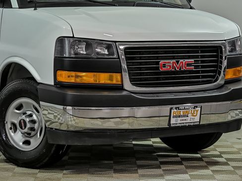 Used 2025 GMC Savana 2500 w/ Driver Convenience Package RWD image 2