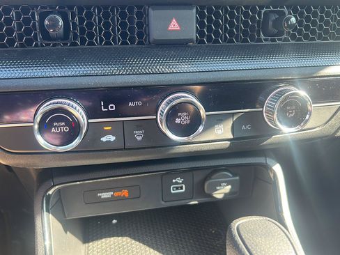 Used 2025 Honda CR-V LX image 19